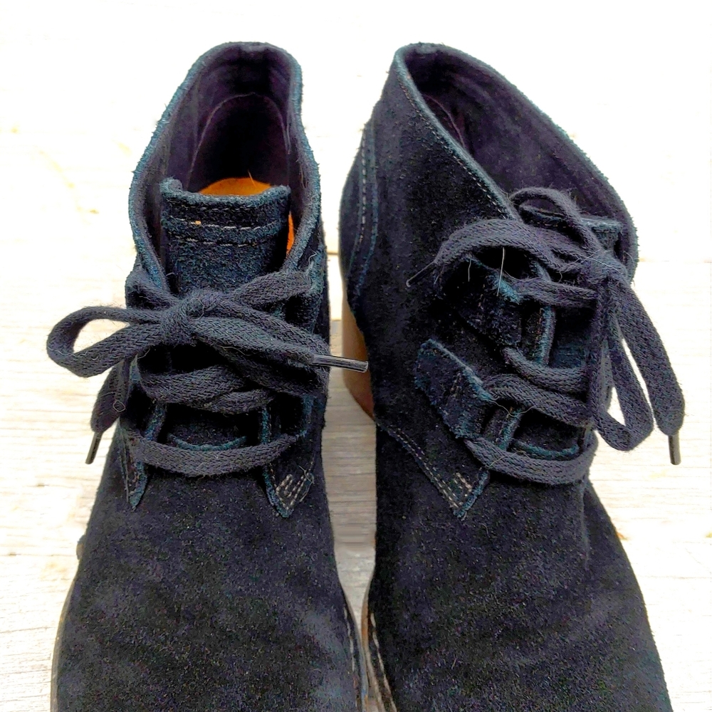 New! Clarks Artisian Carleta Lyon Womens 10 Black Suede Booties - Picture 7 of 11